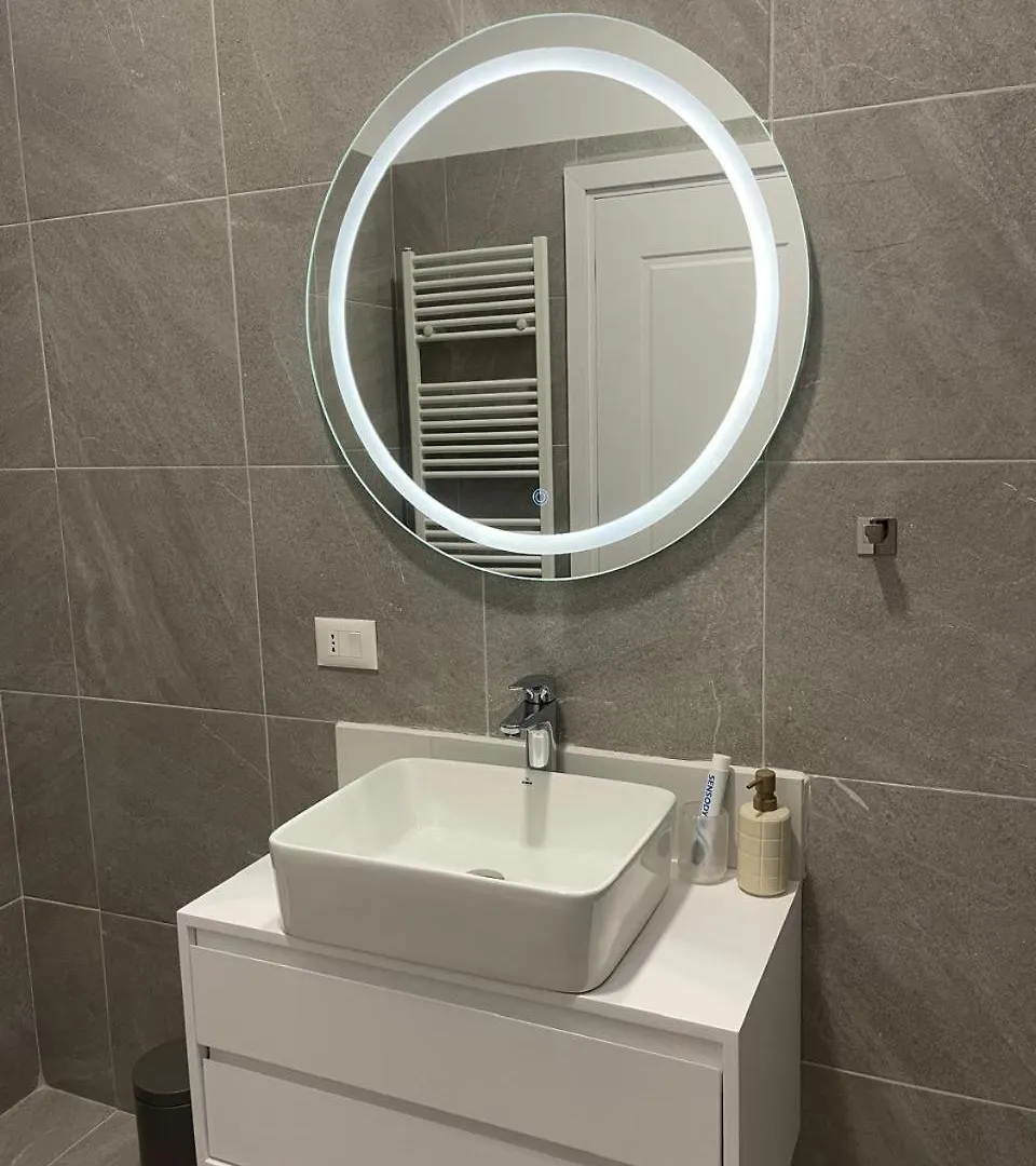 Aya Apartment Tirana 0*,